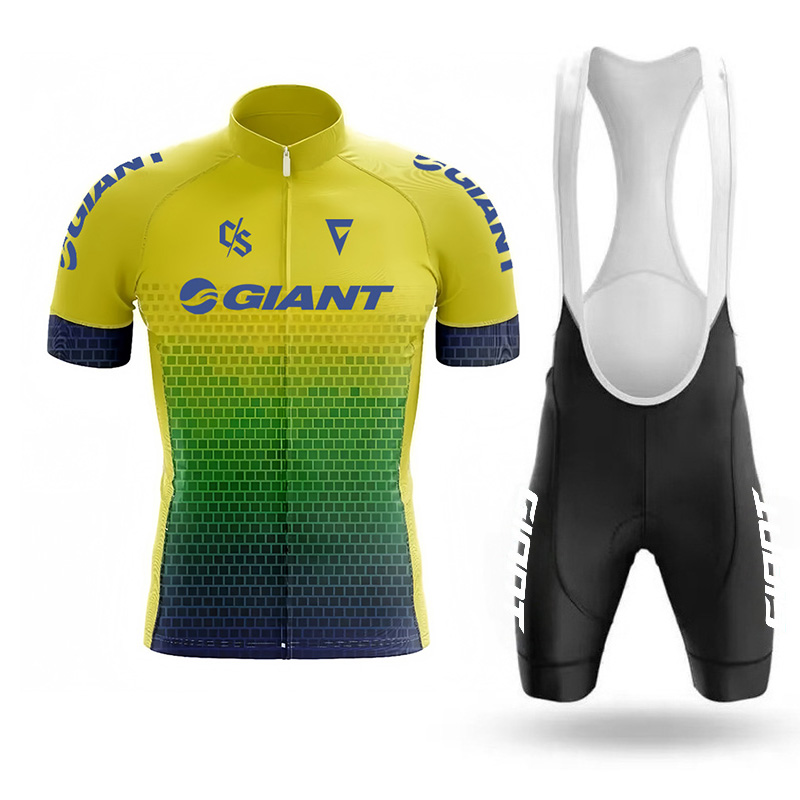 Junior Cycling Gear - جيرسي لركوب الدراجات العملاق للرجال، شورت