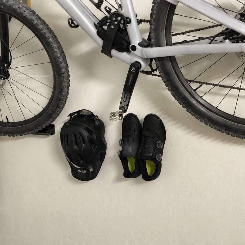 حامل جداري للجراج لتخزين أحذية - مراجعة Cycling Gear Wall Storage وسعره