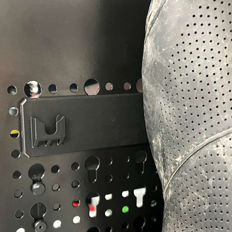 حامل جداري للجراج لتخزين أحذية - مراجعة Cycling Gear Wall Storage وسعره